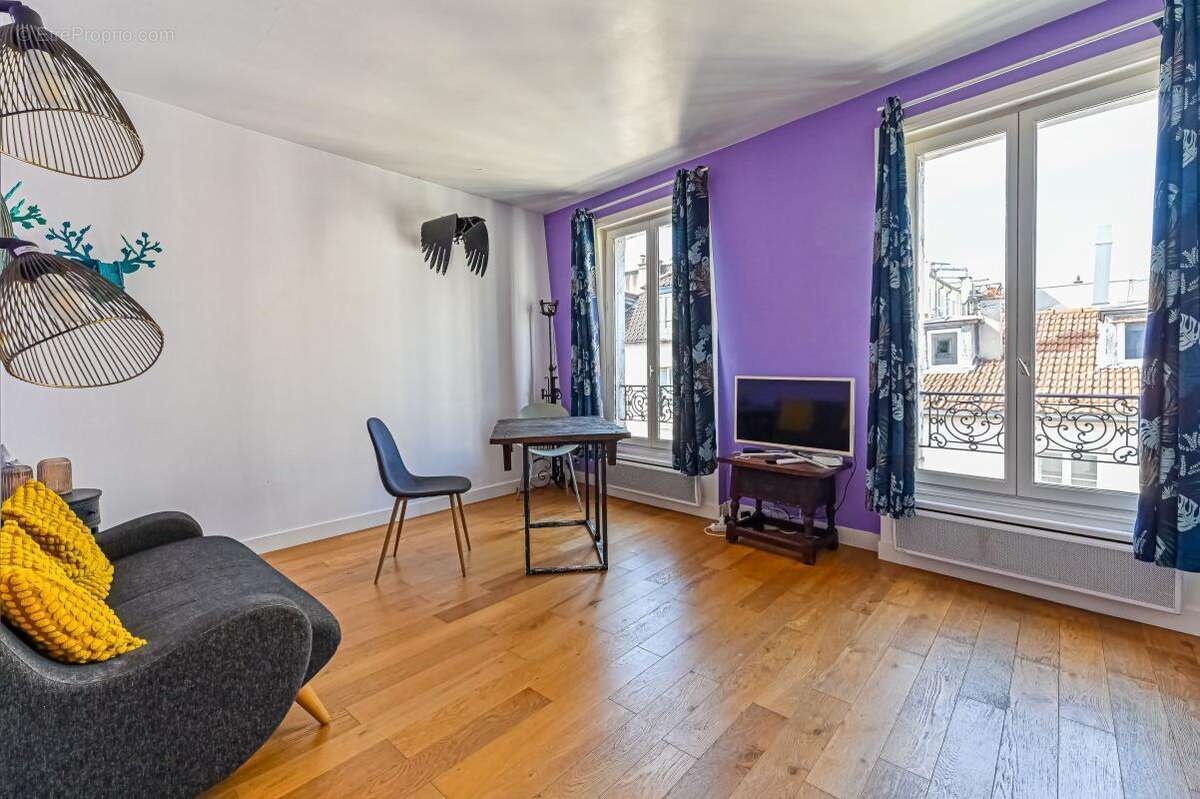 Appartement à PARIS-11E