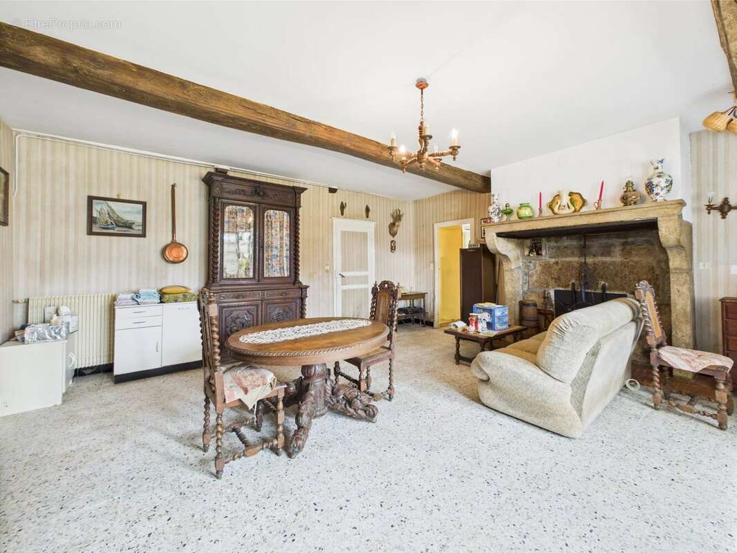 Maison à PRECY-SOUS-THIL