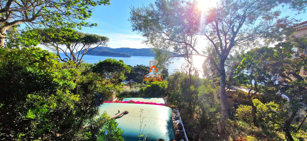 Maison à HYERES