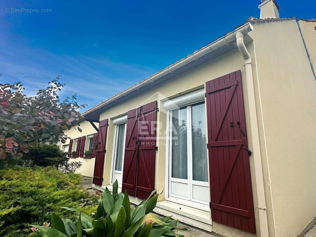 Maison à PONT-SUR-YONNE