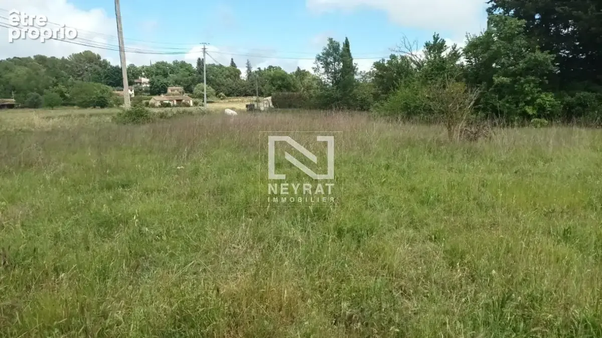 TOURRETTES Terrain en zone Agricole superficie 1450 m2 - photo 3