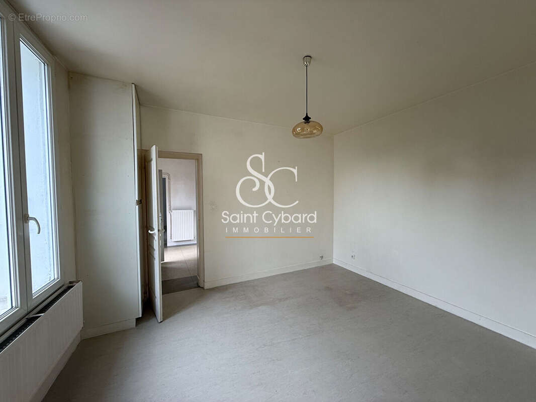 Maison à L'ISLE-D'ESPAGNAC