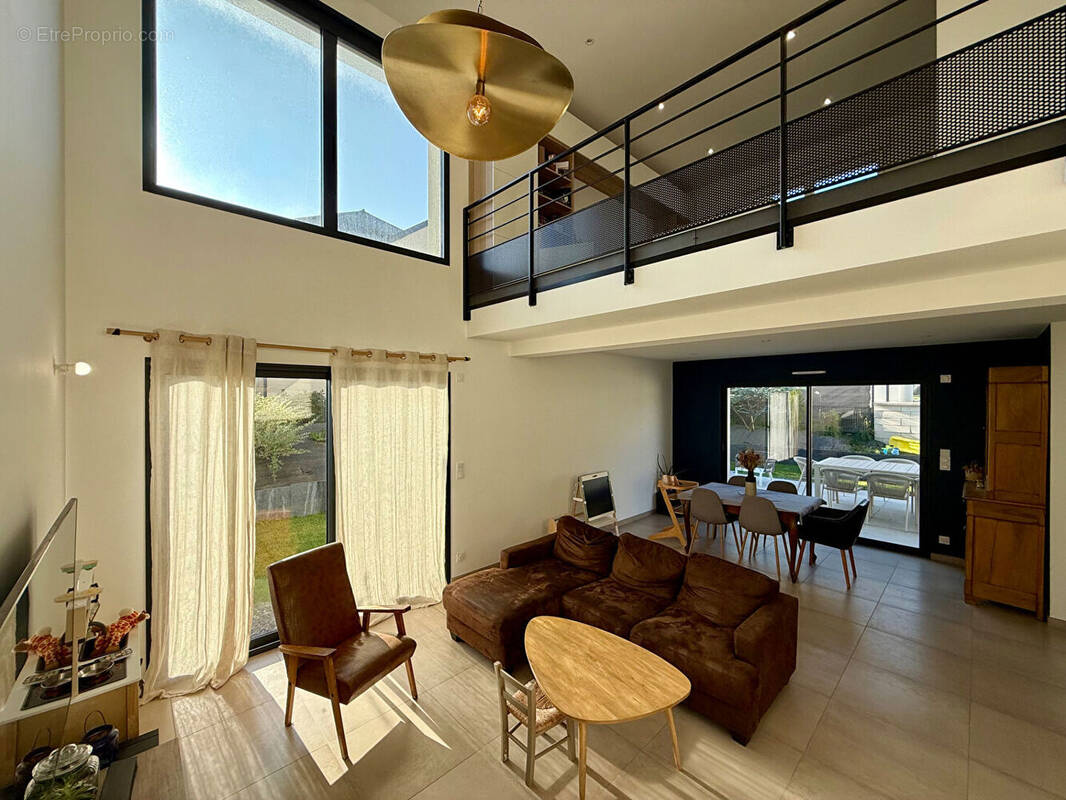 Maison à BRETTEVILLE-L&#039;ORGUEILLEUSE