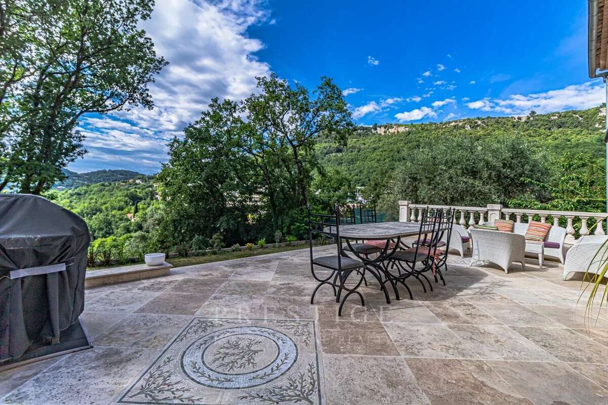 Maison à LE BAR-SUR-LOUP