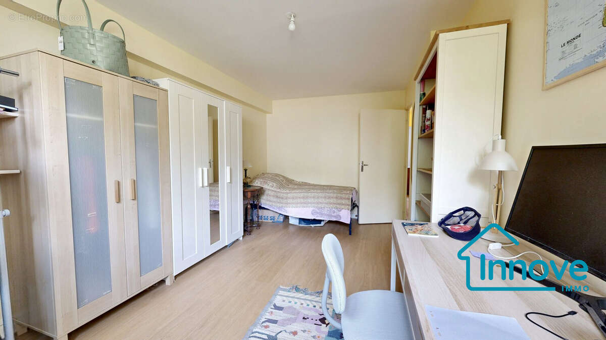 Appartement à JOUY-EN-JOSAS