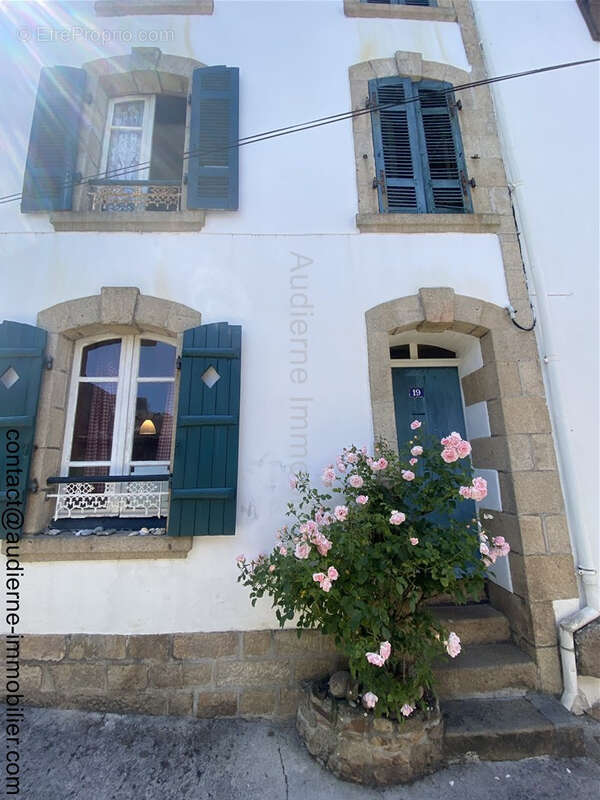 Maison à AUDIERNE