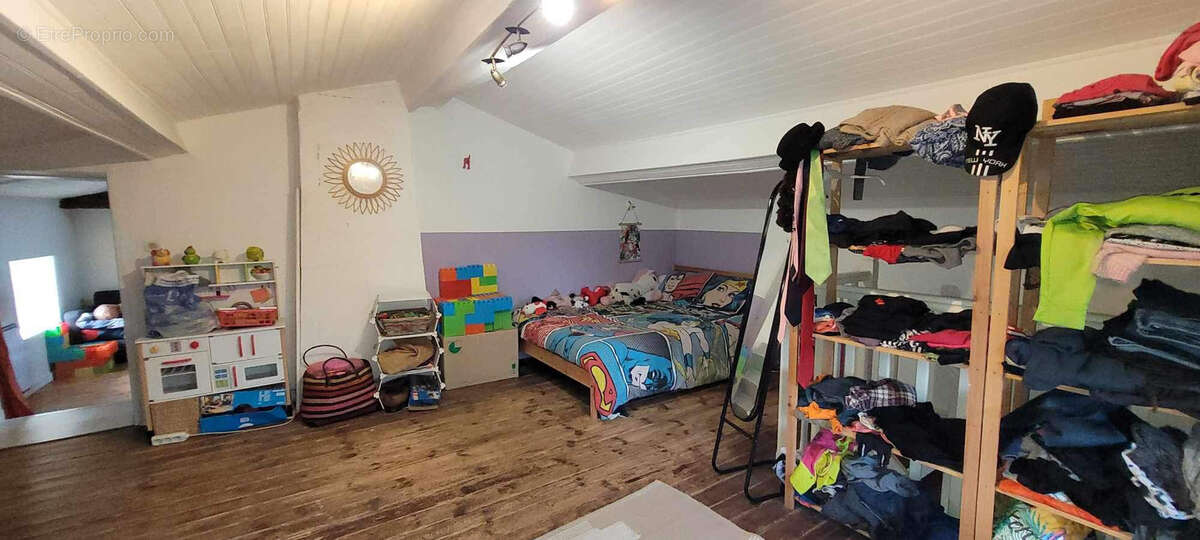 Maison à SAINT-FORT-SUR-GIRONDE