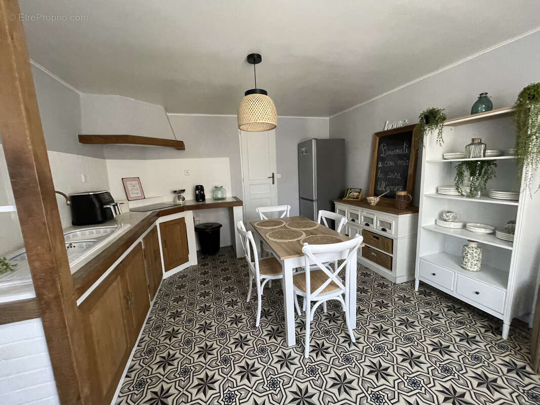 Maison à LA VILLENEUVE-EN-CHEVRIE