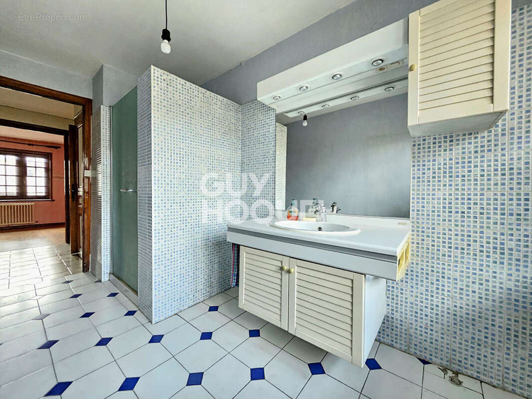 Maison à RILLIEUX-LA-PAPE