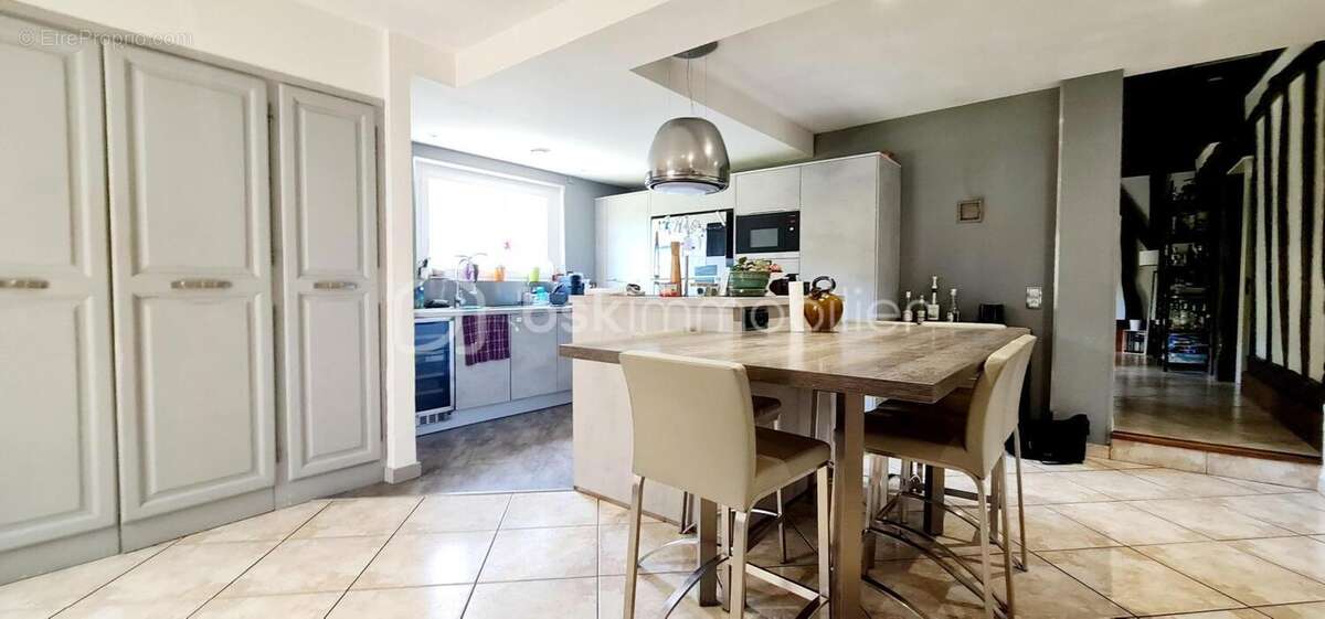Maison 7 pièces 170 m² avec piscine - photo 5