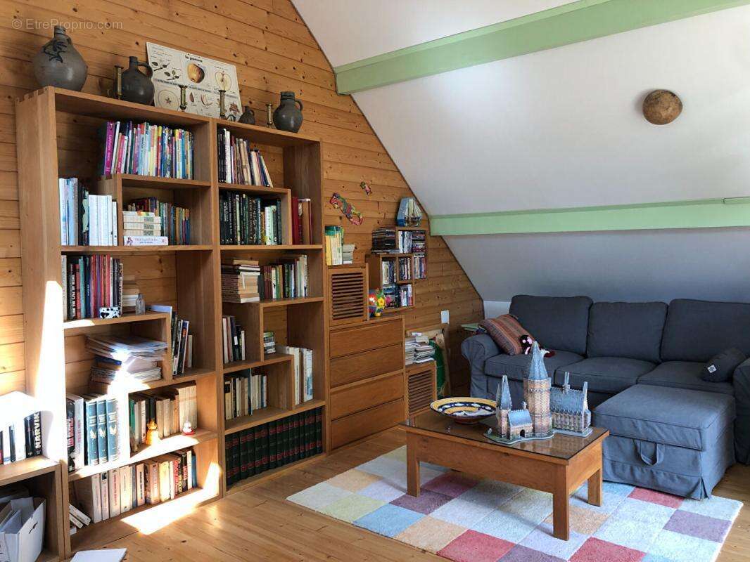 Maison à COULOMMIERS