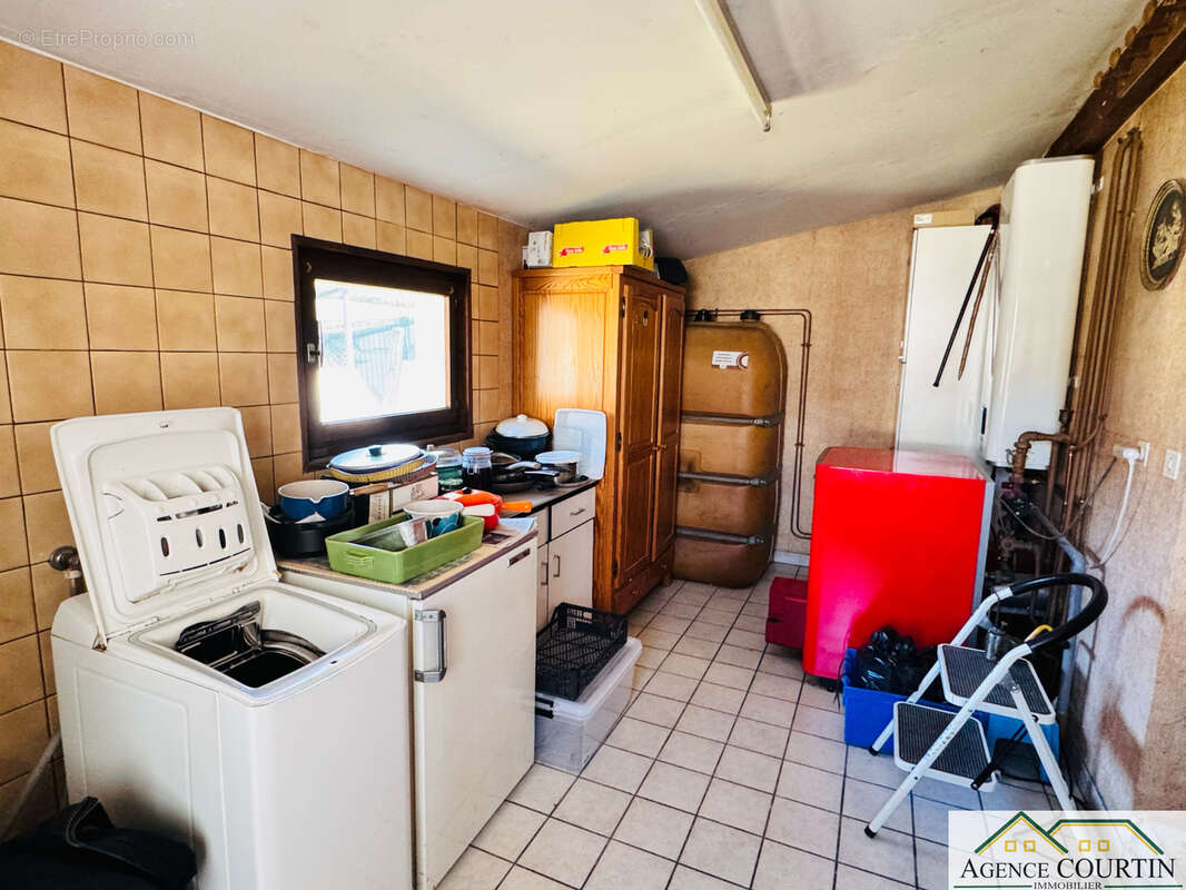 Maison à SAINT-MARTIN-DU-MONT