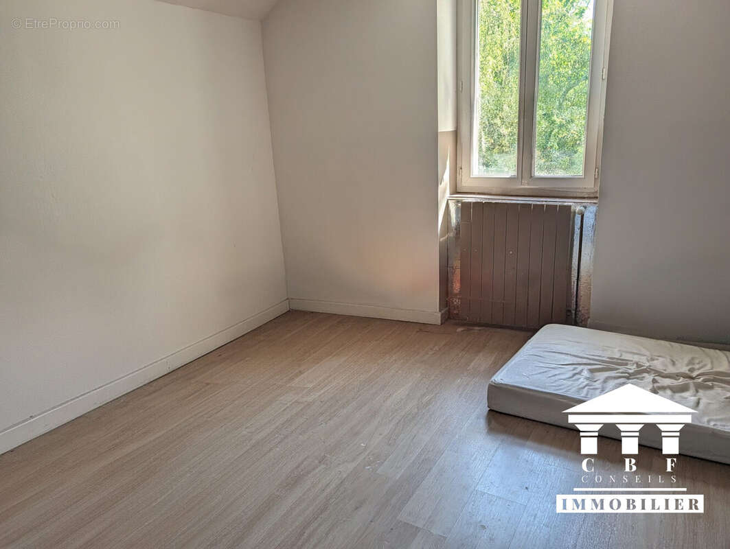 Maison 130 m² à Marmagne  - photo 8