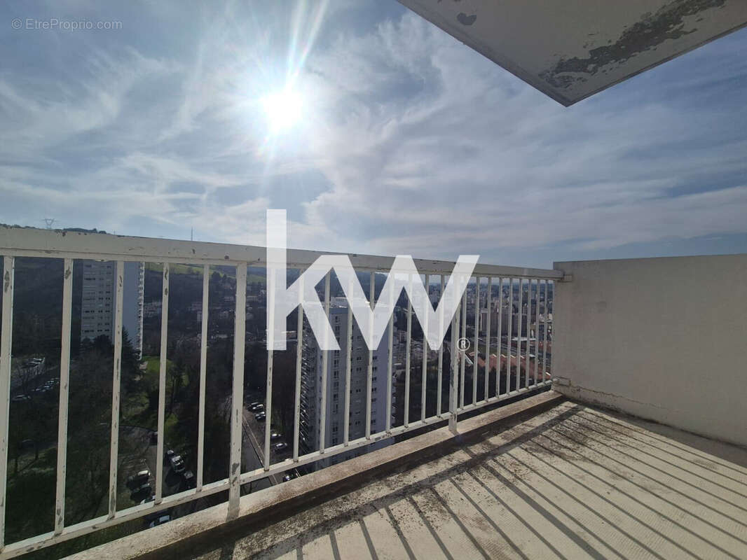 Appartement à SAINT-ETIENNE