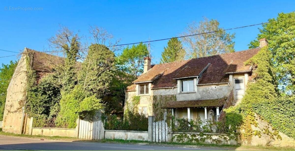 Photo 1 - Maison à BEUVRON