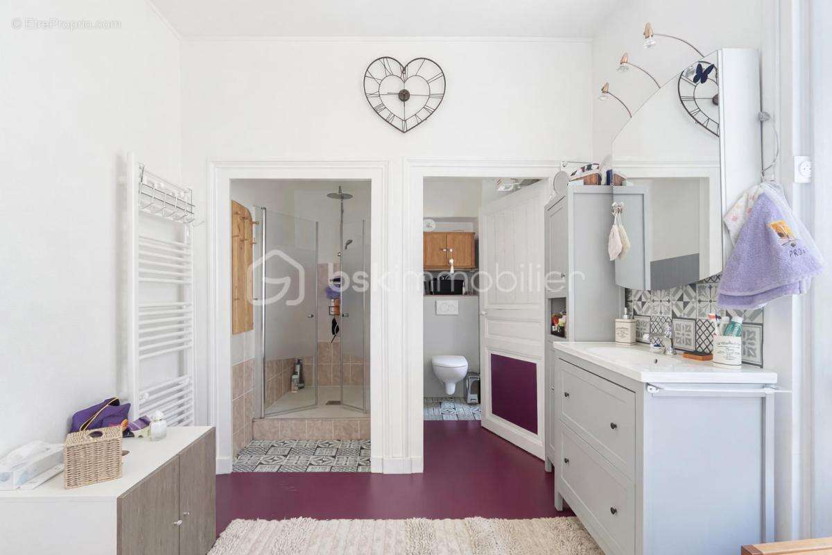 Appartement à CHARNAY-LES-MACON