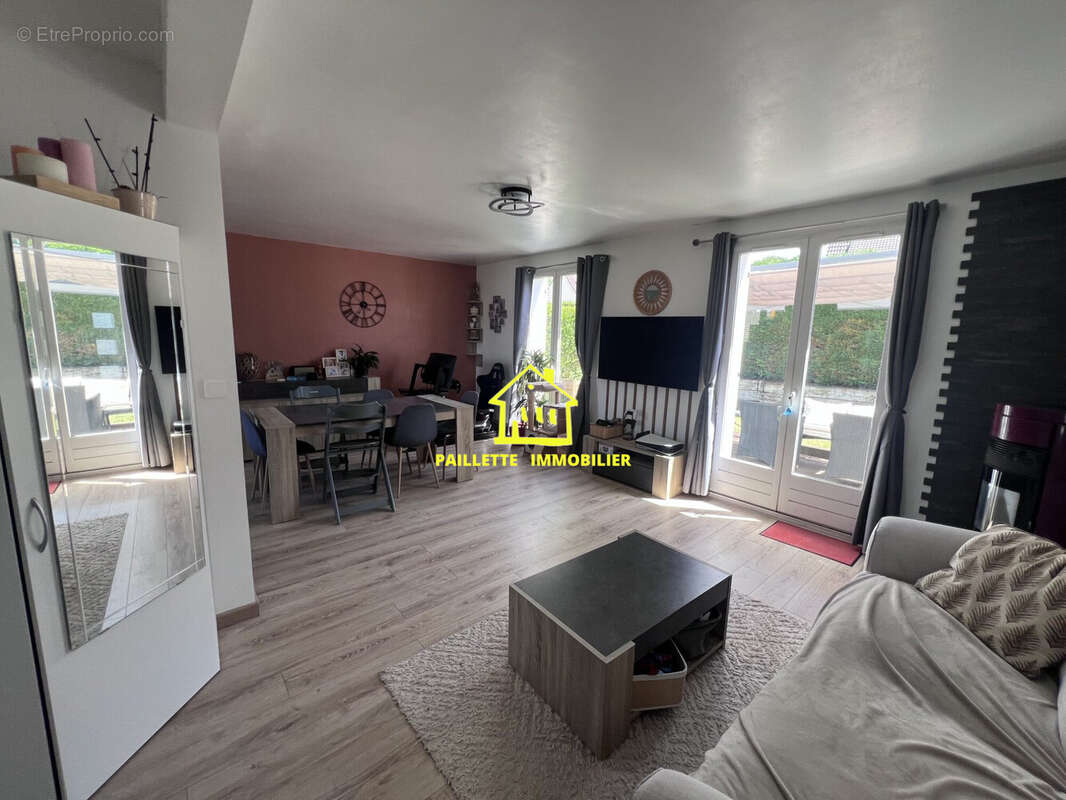 Maison 93 m² à Saint-Arnoult  - photo 3