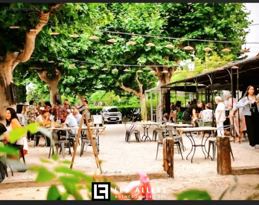 Commerce à GRAVESON