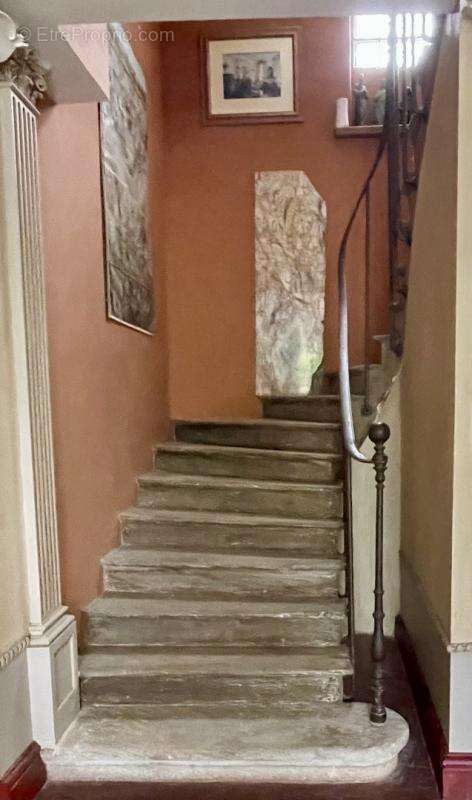 Appartement à CROZANT