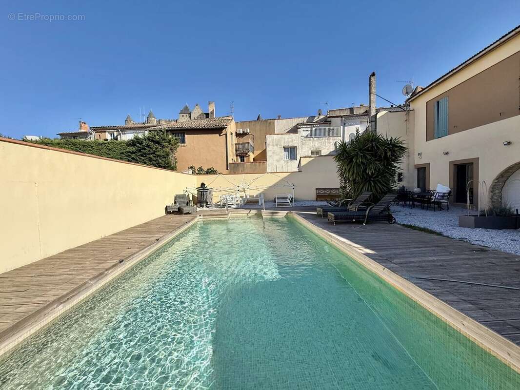 Une perle rare - Maison centre ville rénovée avec jardin et piscine - photo 16