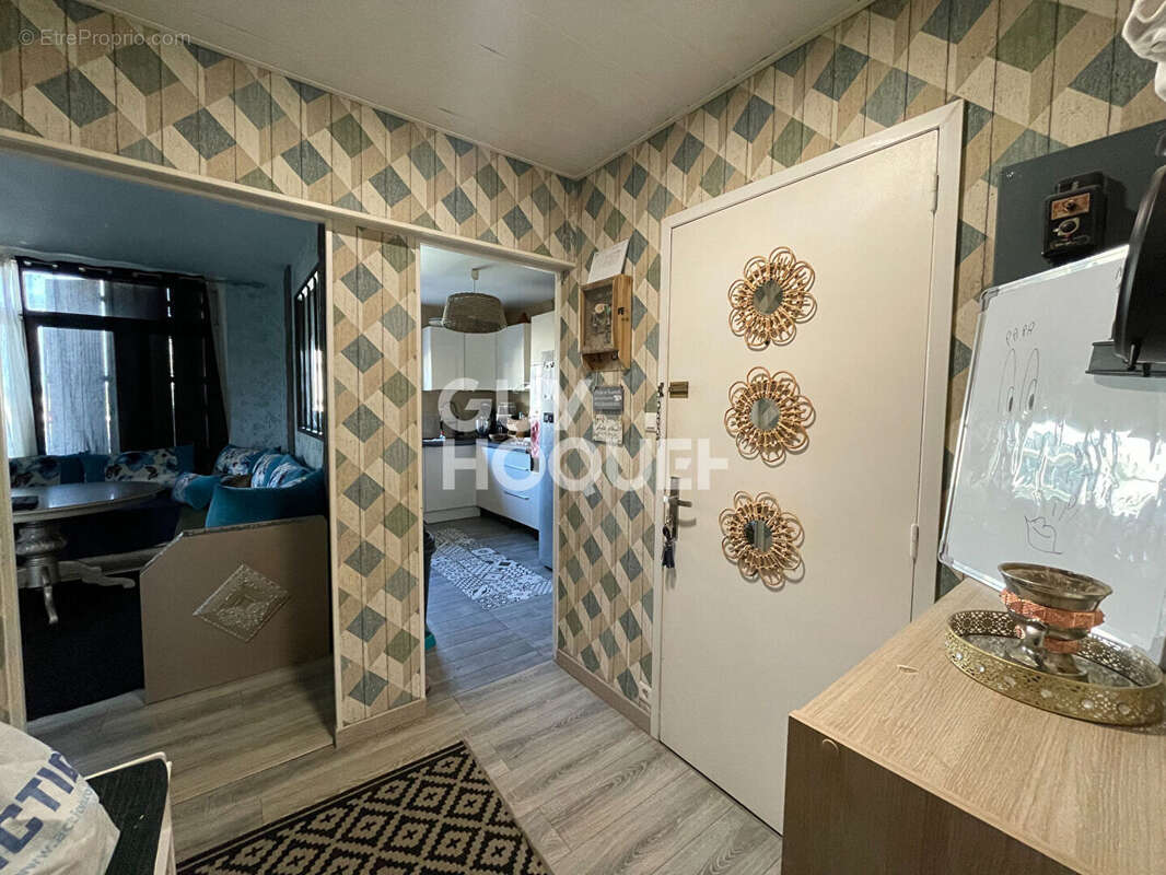 Appartement à PARENTIS-EN-BORN