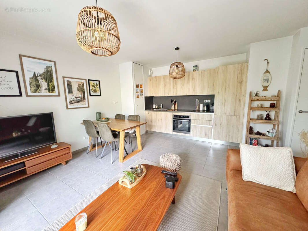 Appartement à OULLINS