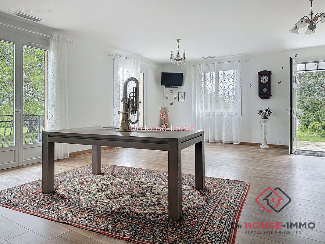 Maison 115 m² à Saint-Pardoux-La-Riviere  - photo 8