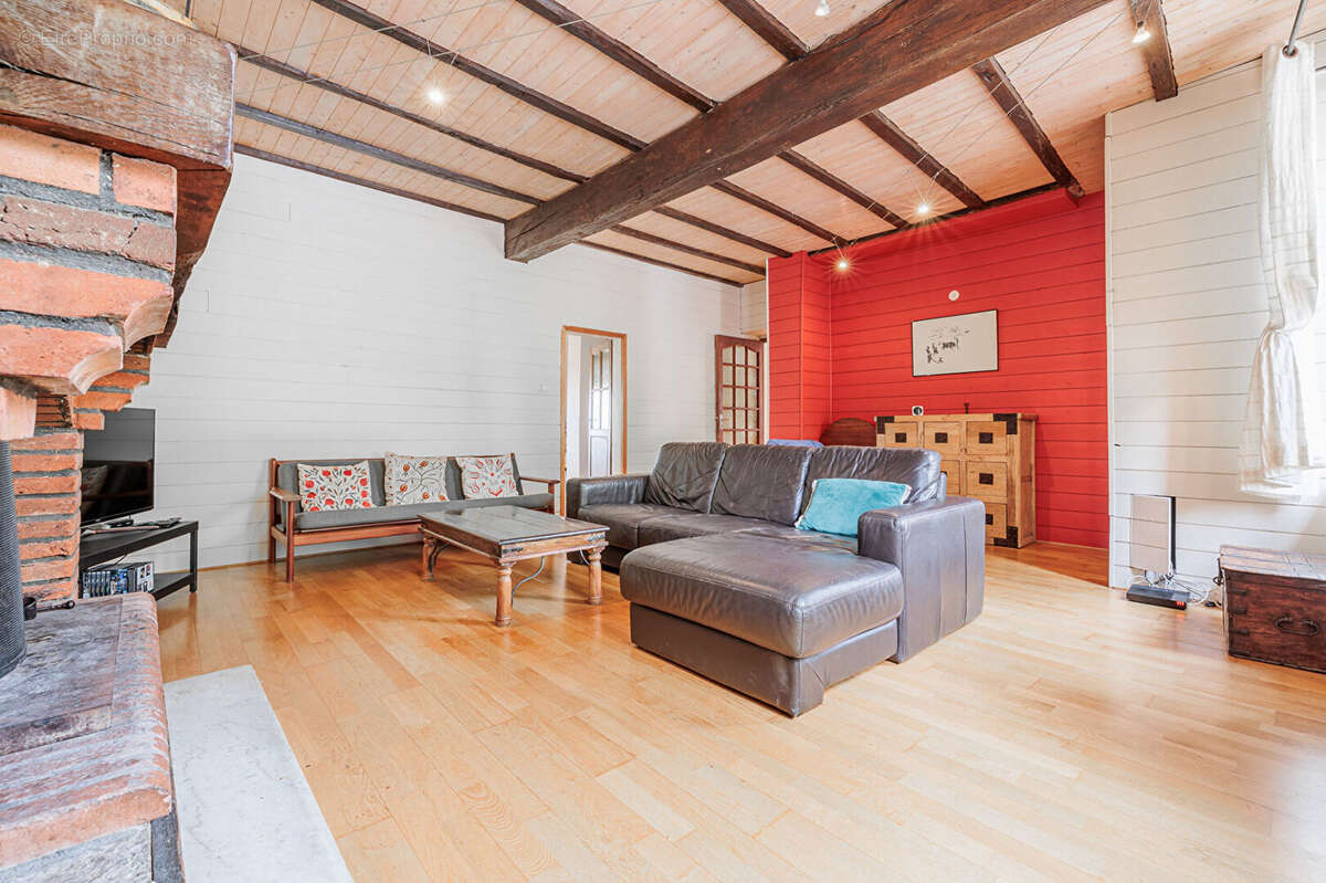 Maison à SAINT-ORENS-DE-GAMEVILLE