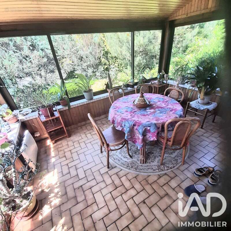 Maison 136 m² à Carhaix-Plouguer  - photo 6