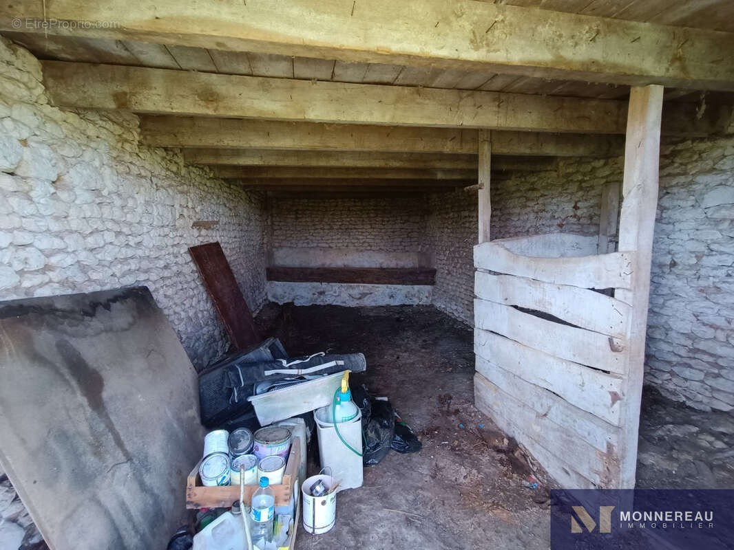 Grange avec terrain - photo 7