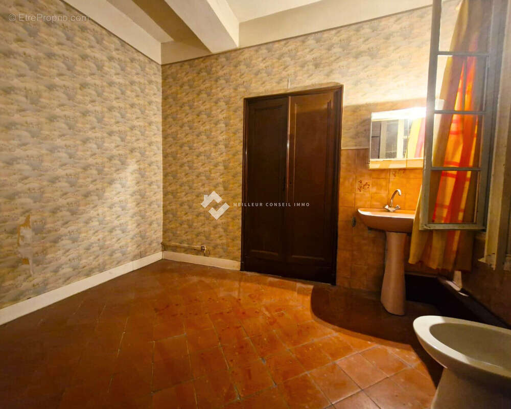 Maison 172 m² à Corneilla-La-Riviere  - photo 9