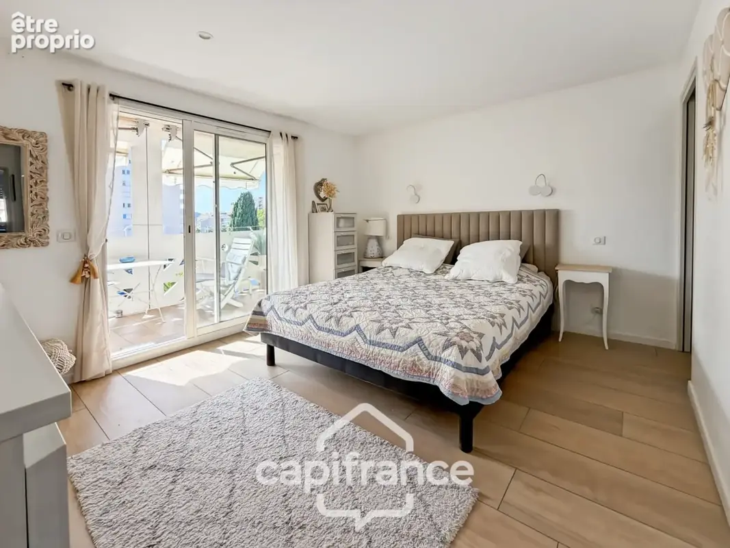 Appartement à vendre 4 pièces HYERES (83) - 147m2- 4ème et dernièr Etage- Accès direct GARAGE - photo 47