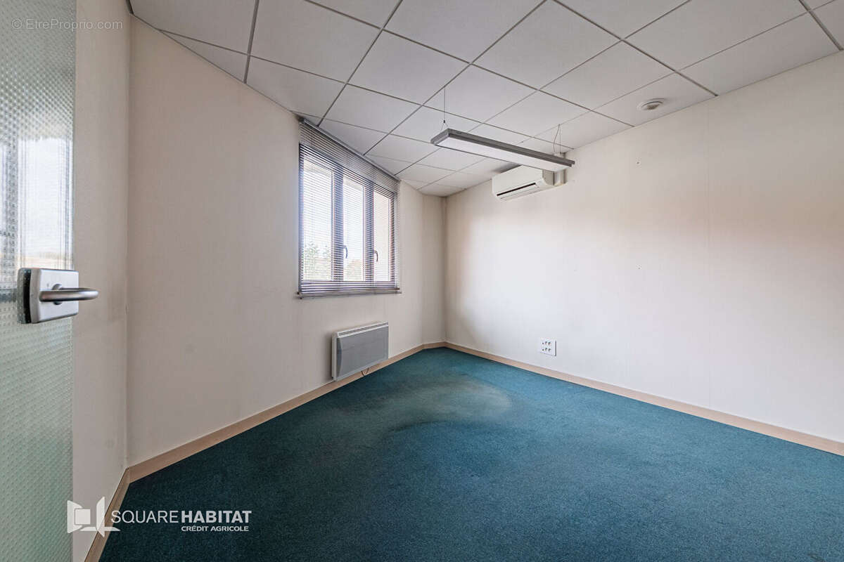 Commerce à VENDENHEIM