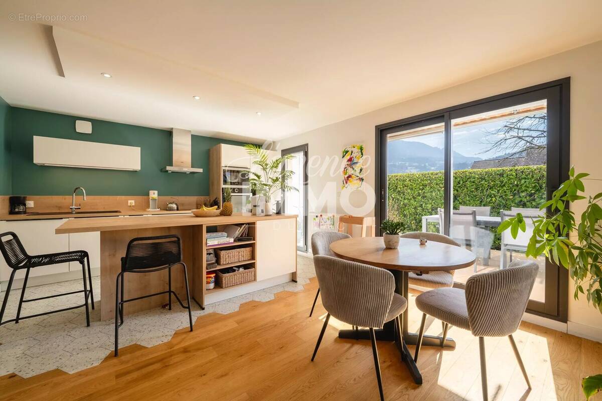 Appartement à SAINT-JORIOZ