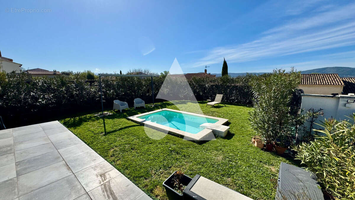 Maison à VILLELAURE