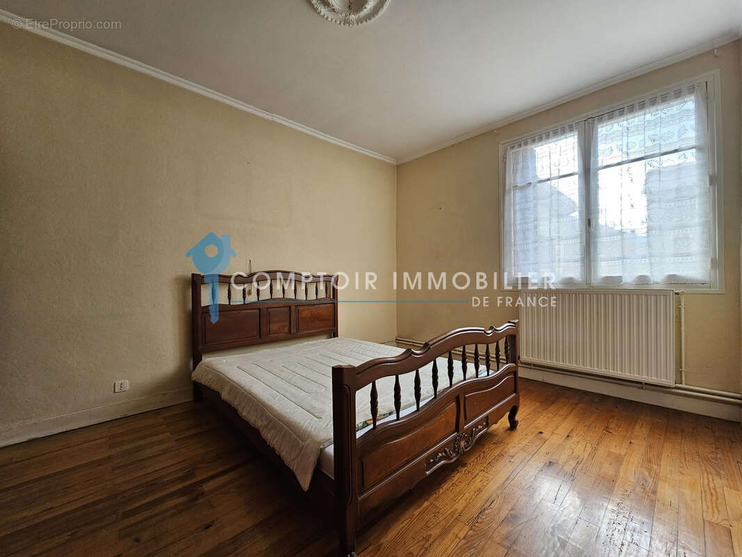 A vendre - 31110 Salles et Pratviel- Maison T6 de 130 m2 avec grand Cellier - photo 6