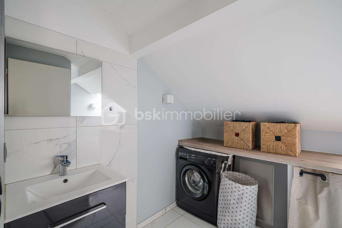 Appartement à AIX-LES-BAINS