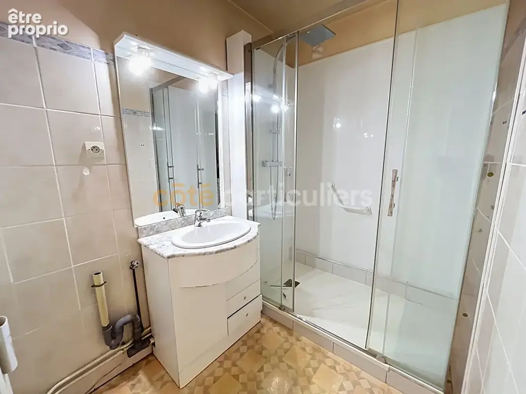 T3 traversant avec balcon & ascenseur - photo 4