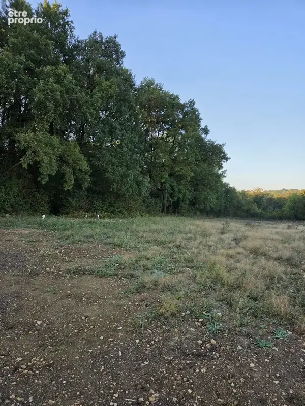 Photo Terrain à Tracy-Le-Mont au prix de 29 000€