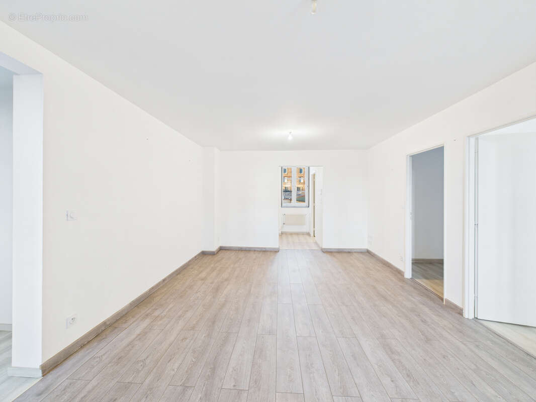 Appartement à CRAPONNE-SUR-ARZON