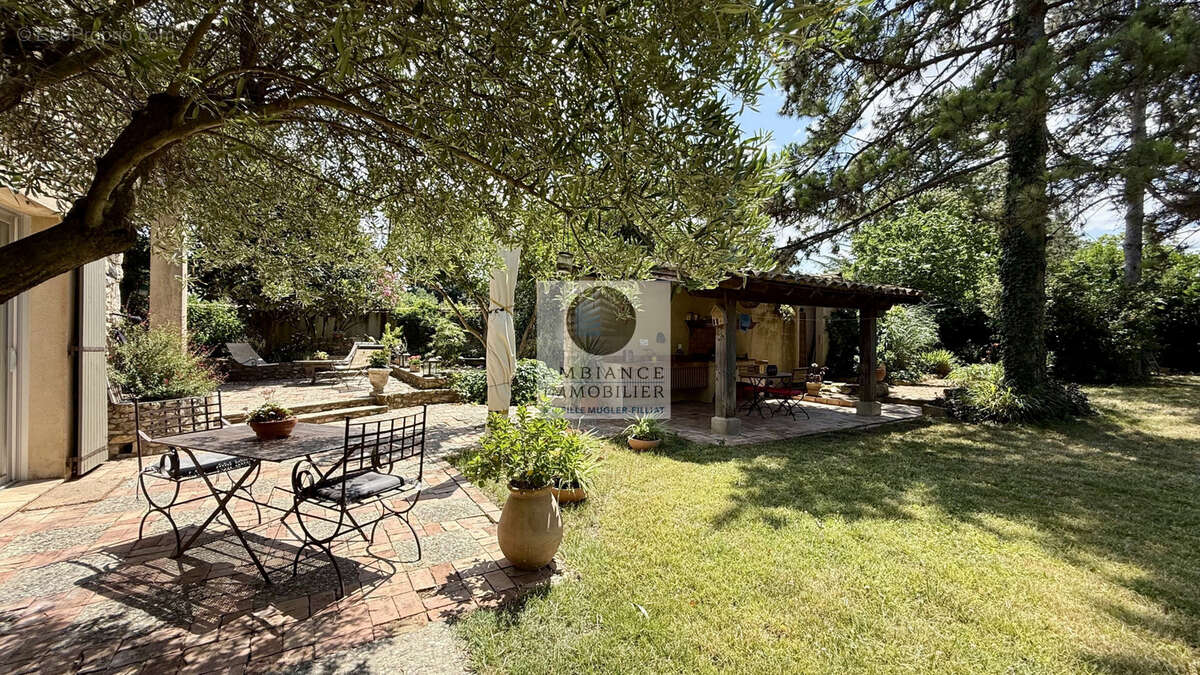 Maison à ETOILE-SUR-RHONE