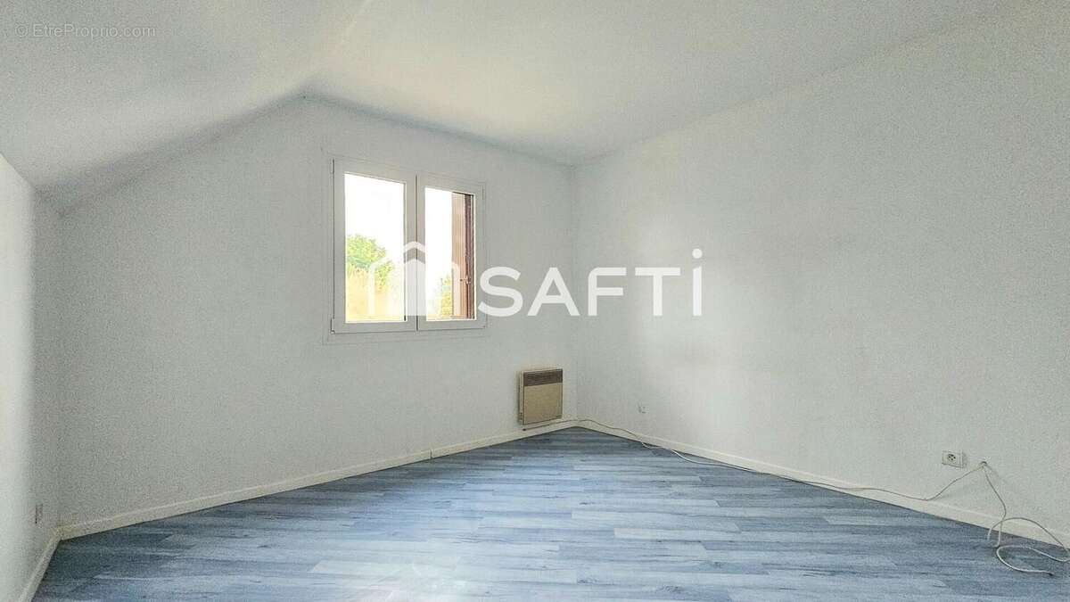 Photo 8 - Maison à NEAUPHLE-LE-VIEUX