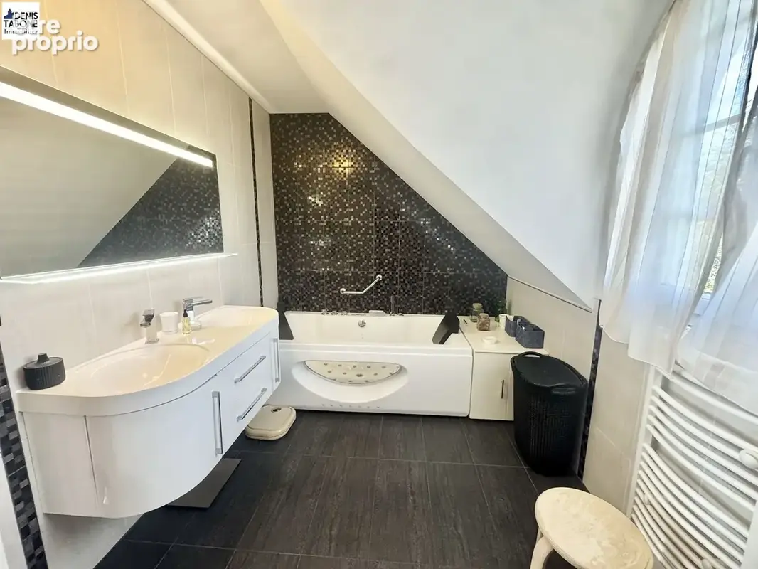 Maison 6 pièces 159 m² à vendre à Saint-Prix (95390) - photo 9