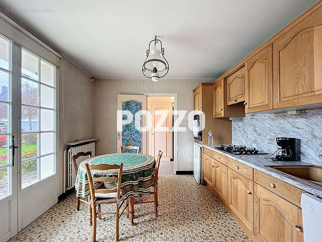 Maison à FOUGEROLLES-DU-PLESSIS