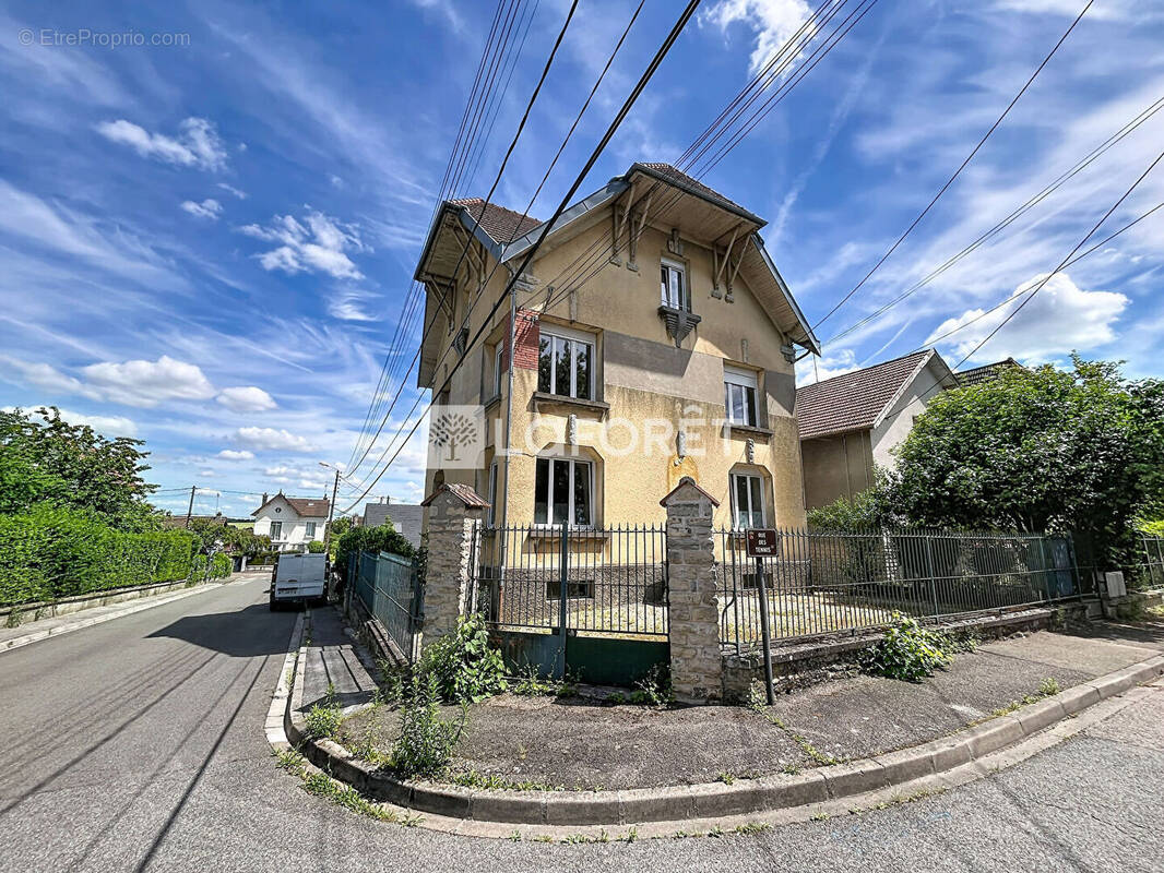 Appartement à CHAUMONT