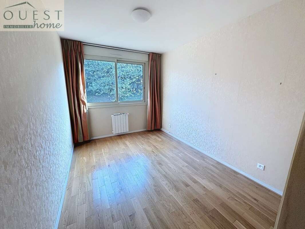 Appartement à CHARBONNIERES-LES-BAINS