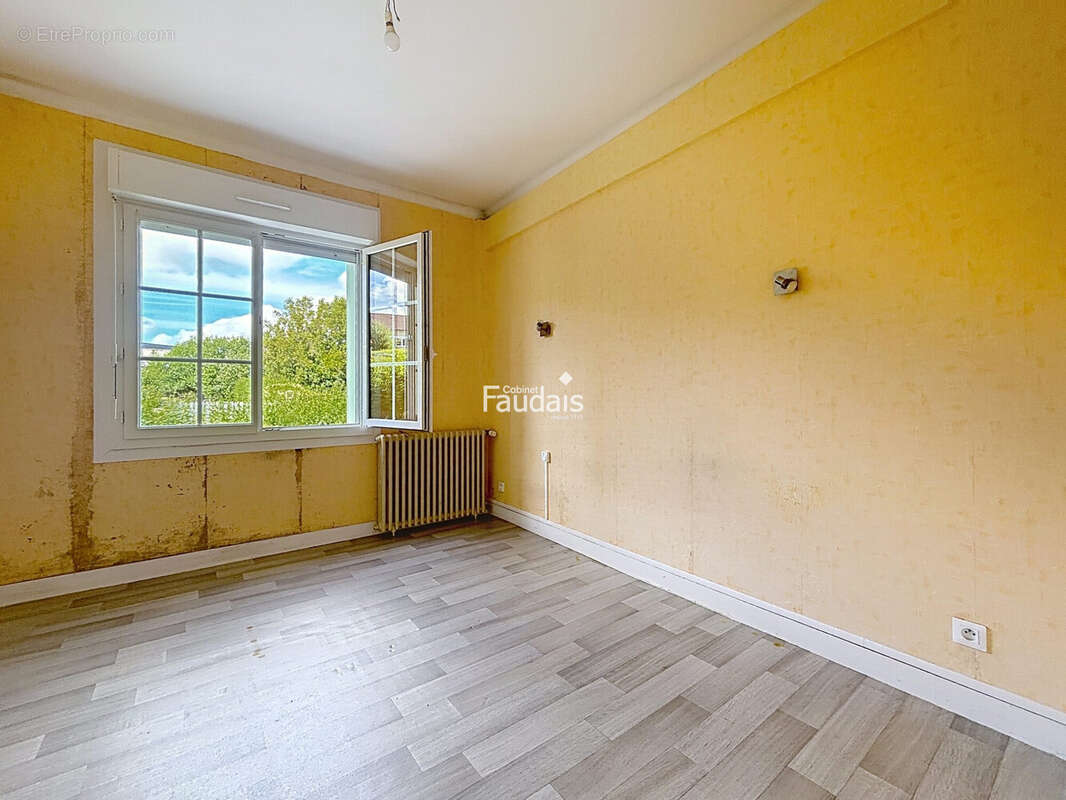 Appartement 57 m² à Saint-Lo  - photo 6