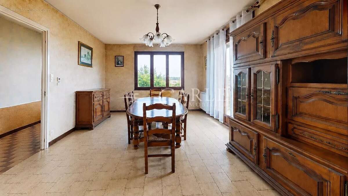 Maison à PUSIGNAN