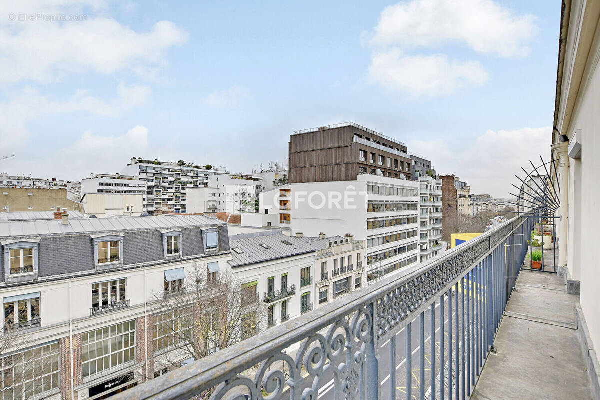 Appartement à PARIS-11E