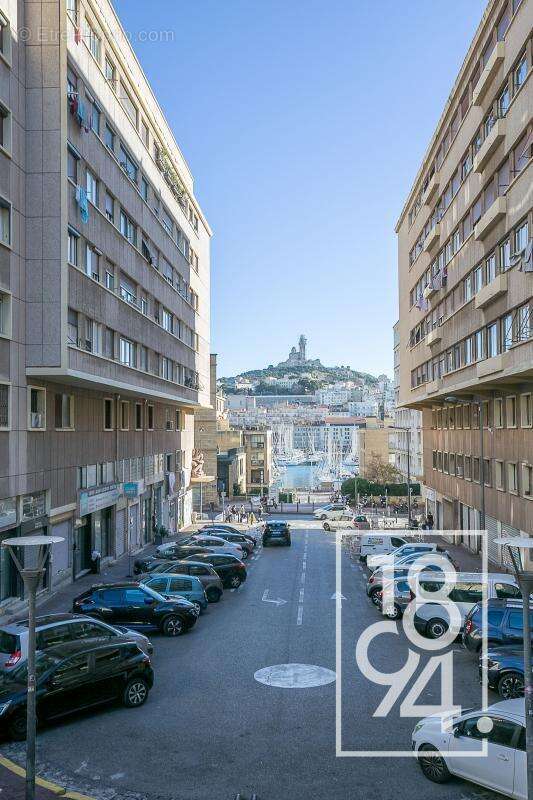 Appartement à MARSEILLE-2E